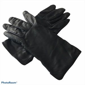 Genuine 💯 Leather Black Gloves  SIZE S